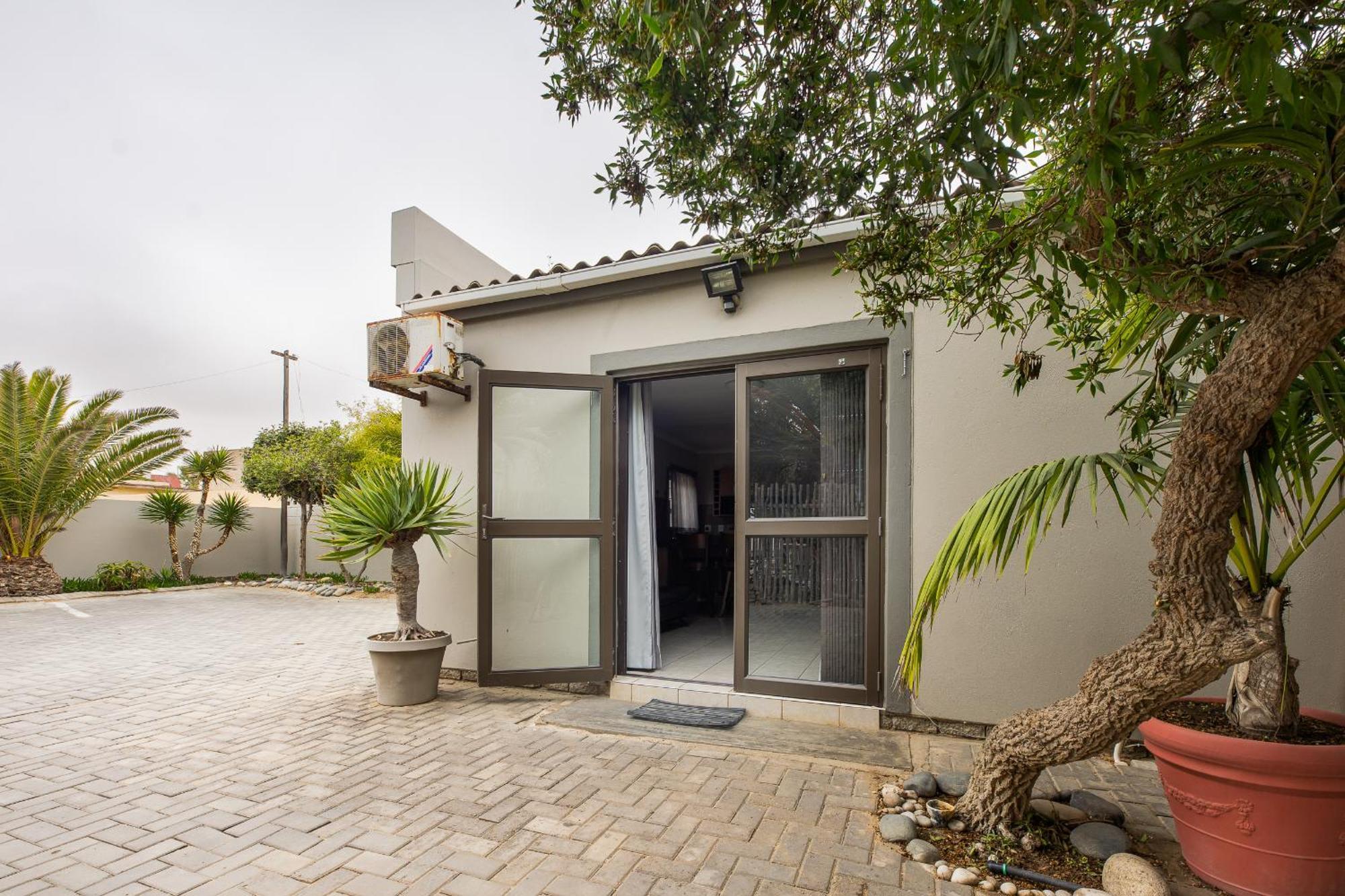 Guesthouse Fischreiher B&B Swakopmund Exterior photo